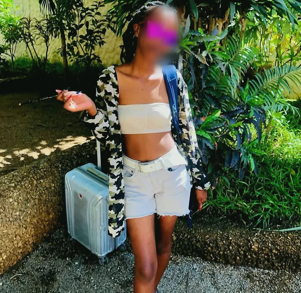 Charlotte, 21