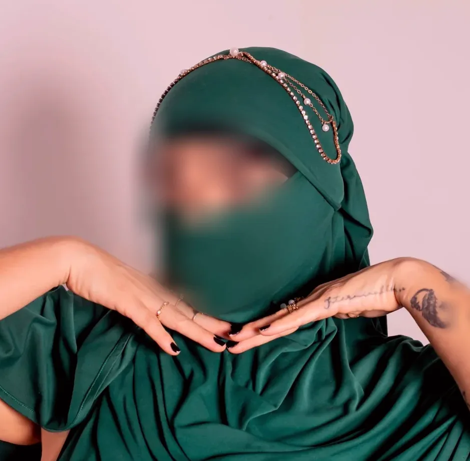 Ela, 37