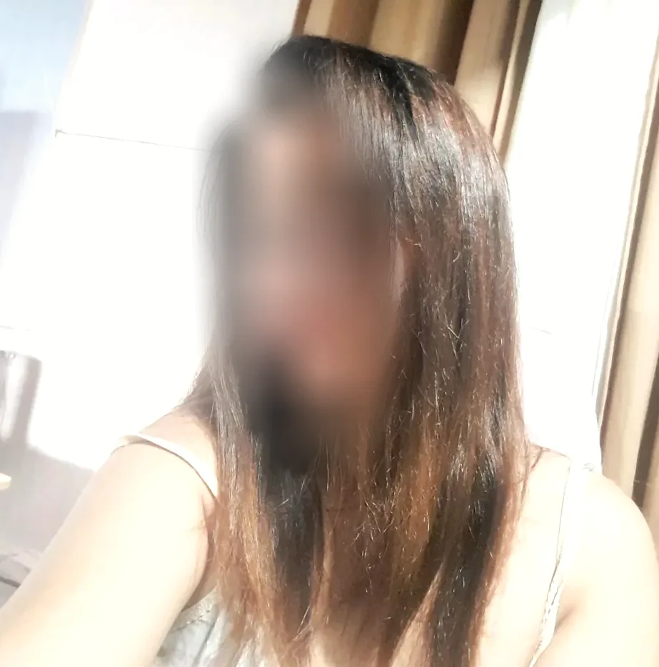 Lara, 34