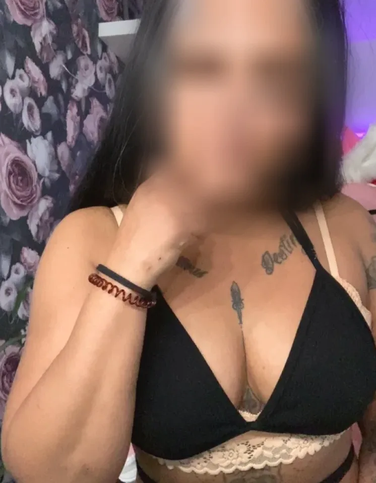 Lara, 31
