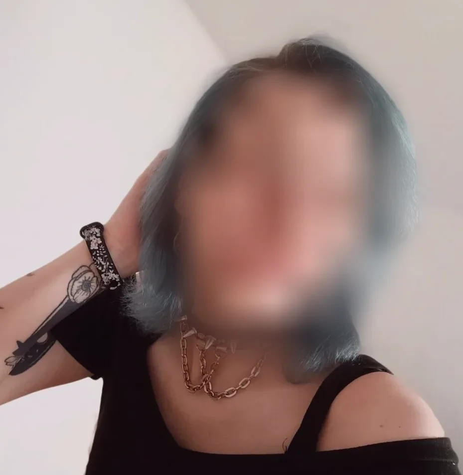 Paula, 34